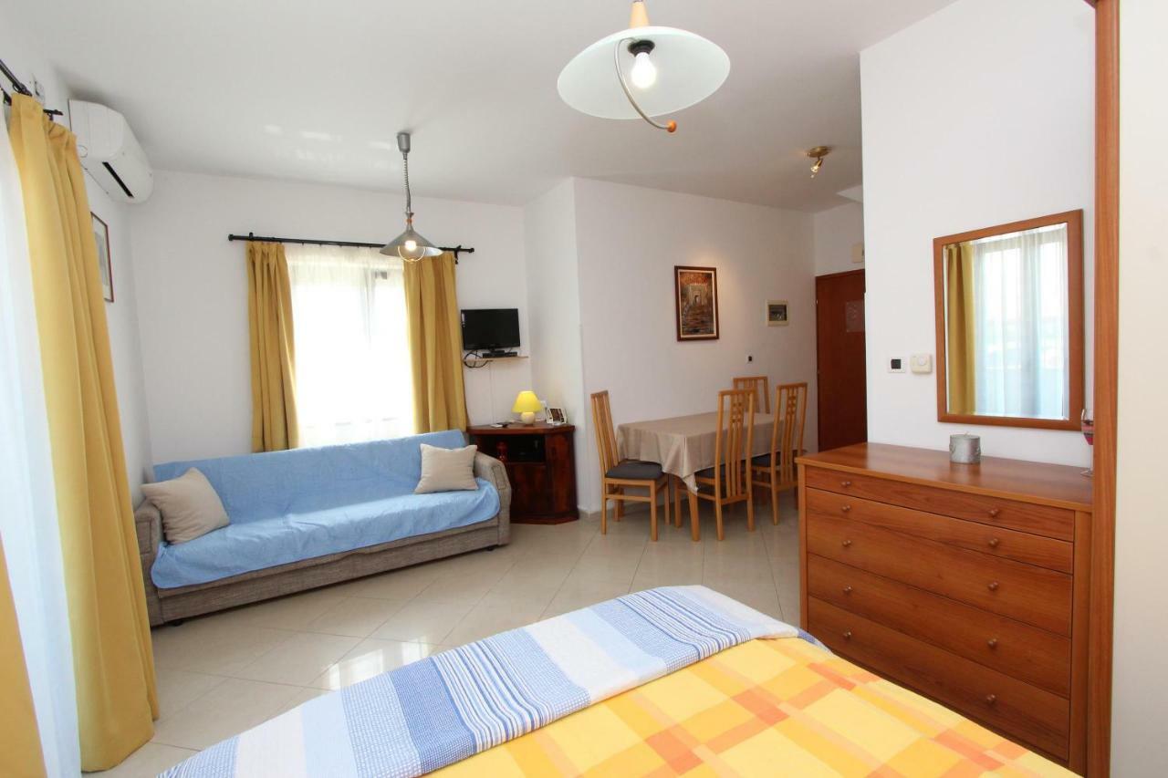 Apartments Villa Mara Rovinj Exterior foto
